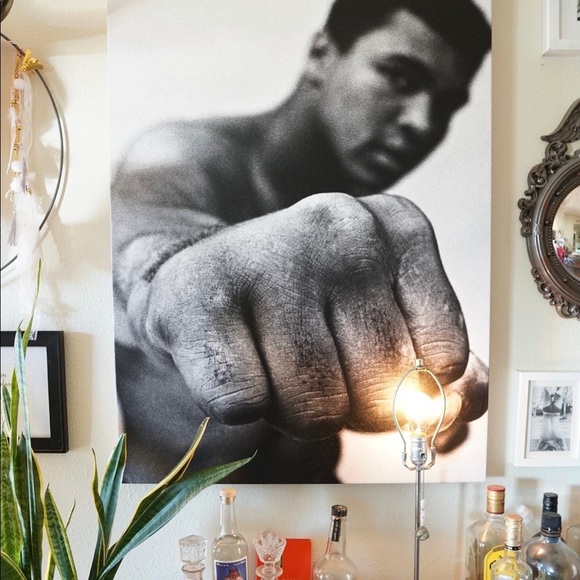 Muhammad Ali 1970s Punching black and white Print on gallery wrapped canvas - Picture 1 of 17